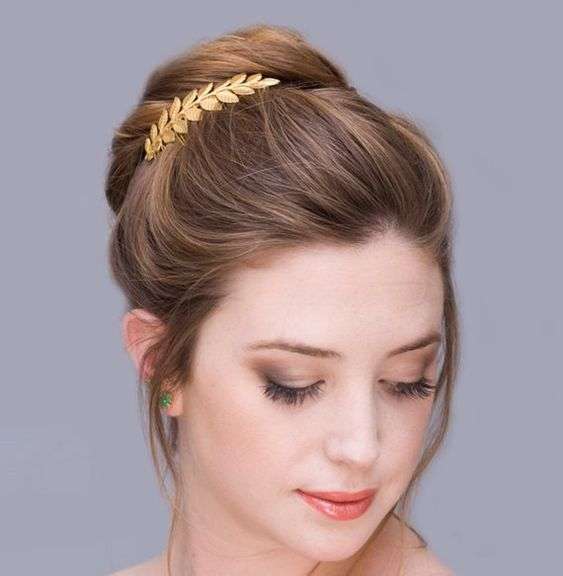 Engagement Hairstyles for Indian Brides  Dont Miss These All