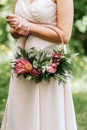 A Dramatic Wedding Flower: The Protea