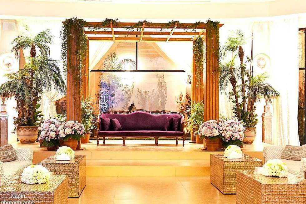 Beautiful Kosha Ideas by Arab Wedding Planners