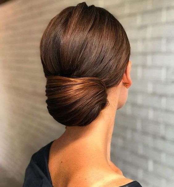 Beautiful Minimal Bridal Hairstyles