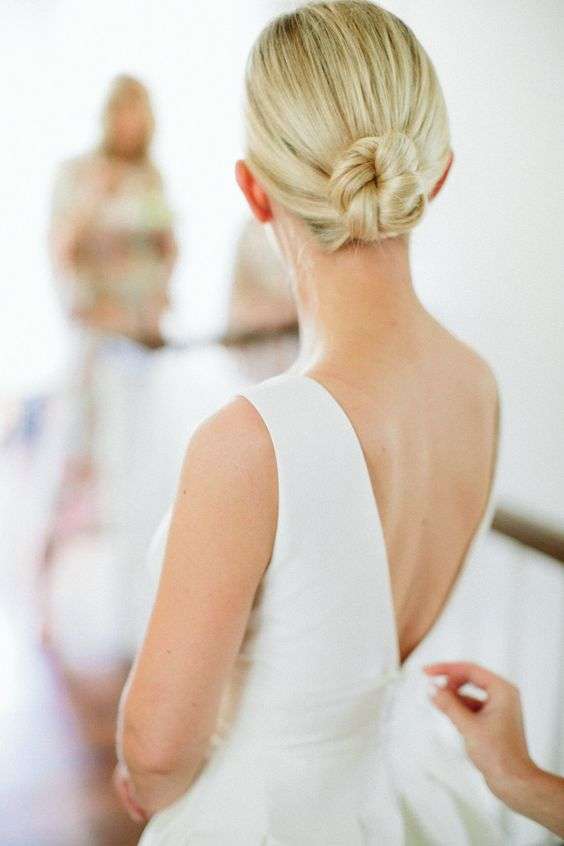 Beautiful Minimal Bridal Hairstyles