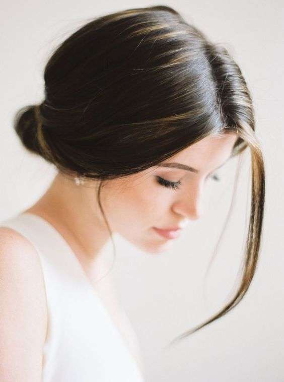 Beautiful Minimal Bridal Hairstyles
