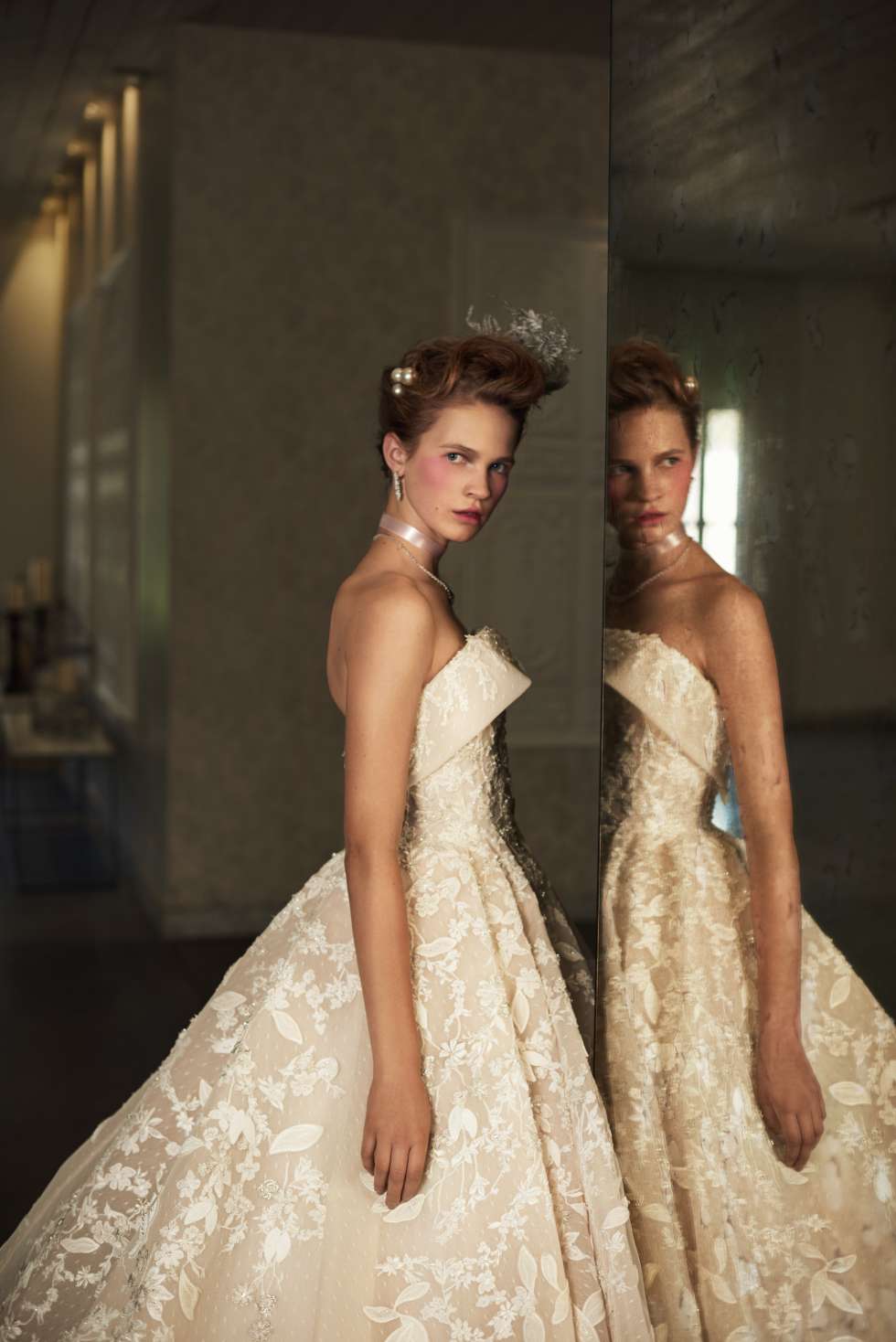 مجموعة فساتين الزفاف الجاهزة لعام 2021 من تصميم سعيد قبيسي