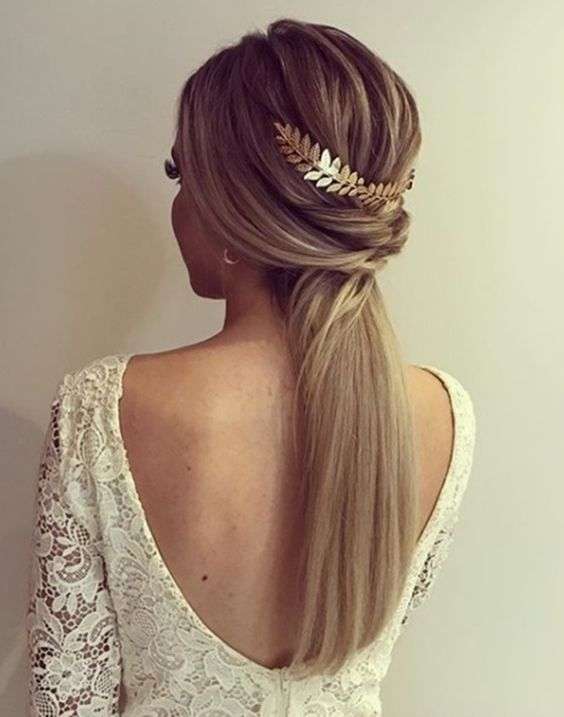 Beautiful Hairstyles for Your Engagement