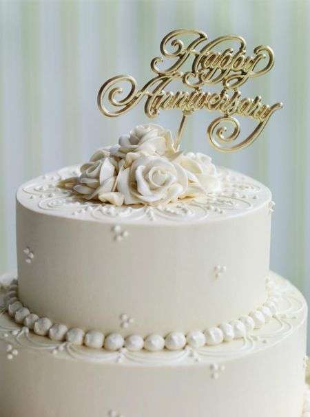 Beautiful Anniversary Cakes You Will Love