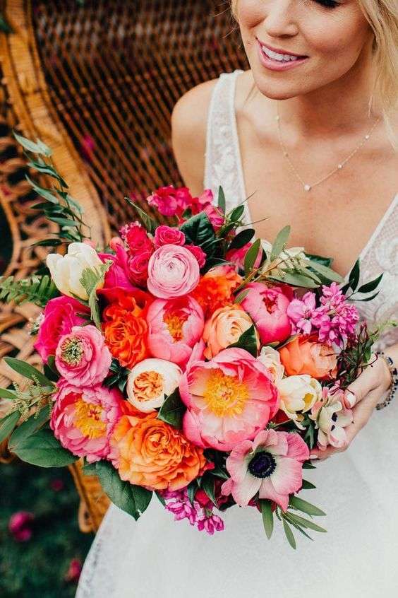 Bright and Colorful Wedding Bouquets for Summer