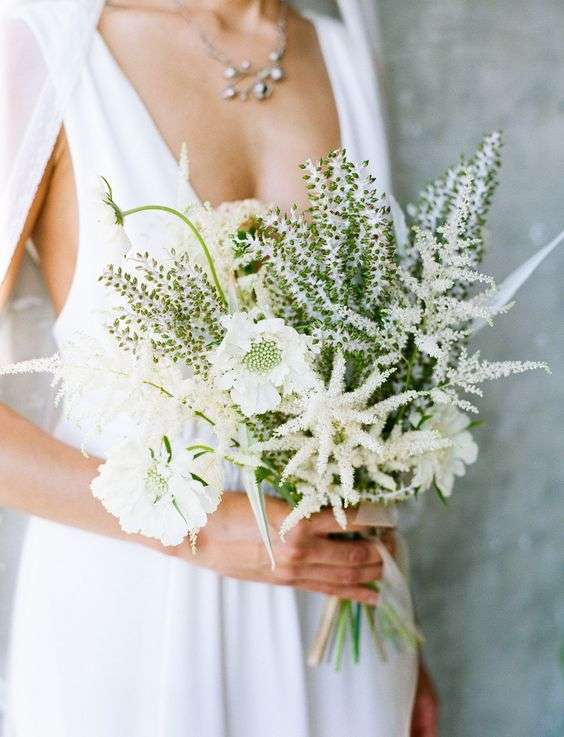 Pretty White Wedding Bouquet Ideas