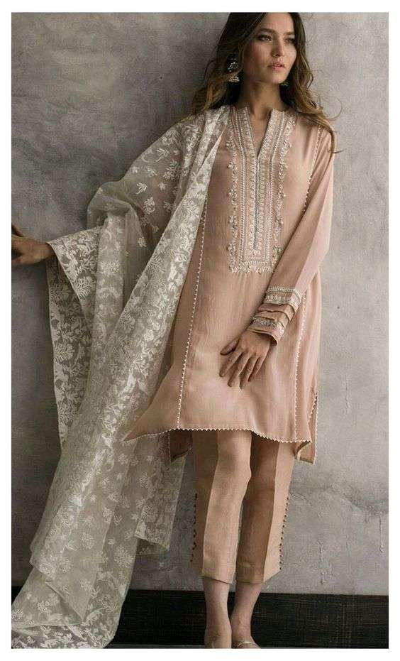 Glamorous Pakistani Fashion for Eid Al Adha