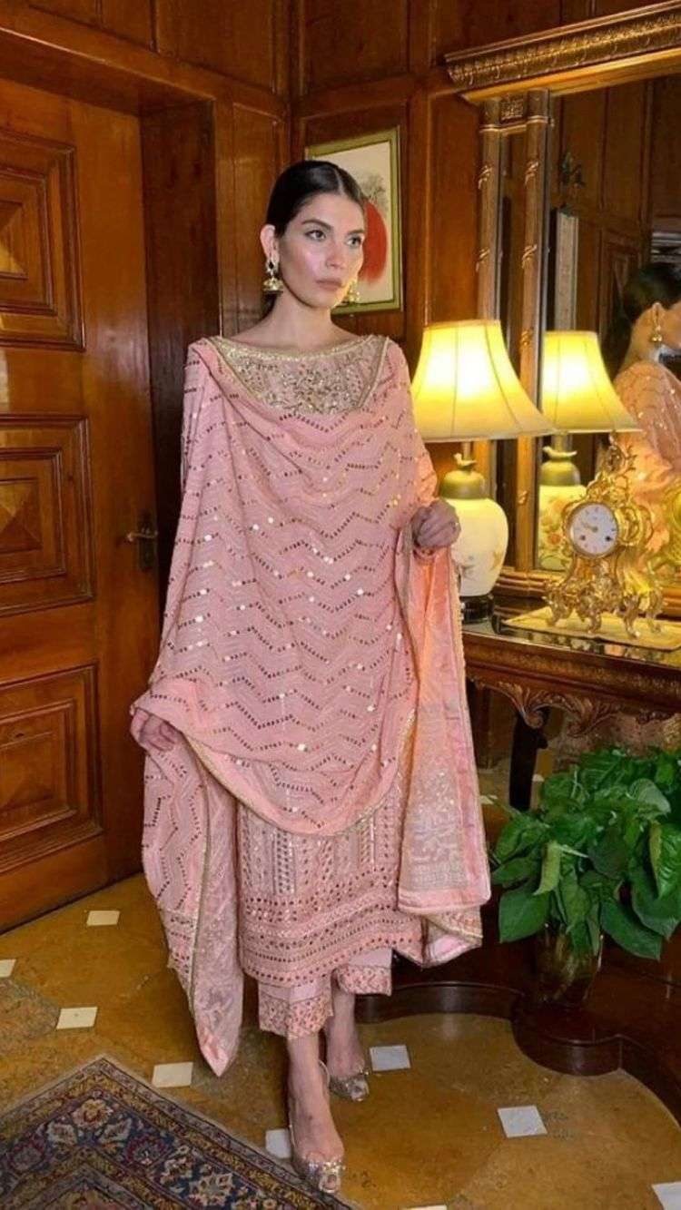  الأزياء الباكستانية لعيد الأضحى