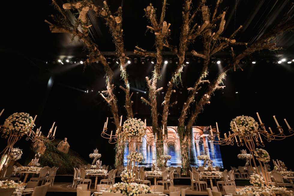 حفل زفاف مستوحى من الكولوسيوم في بيروت 