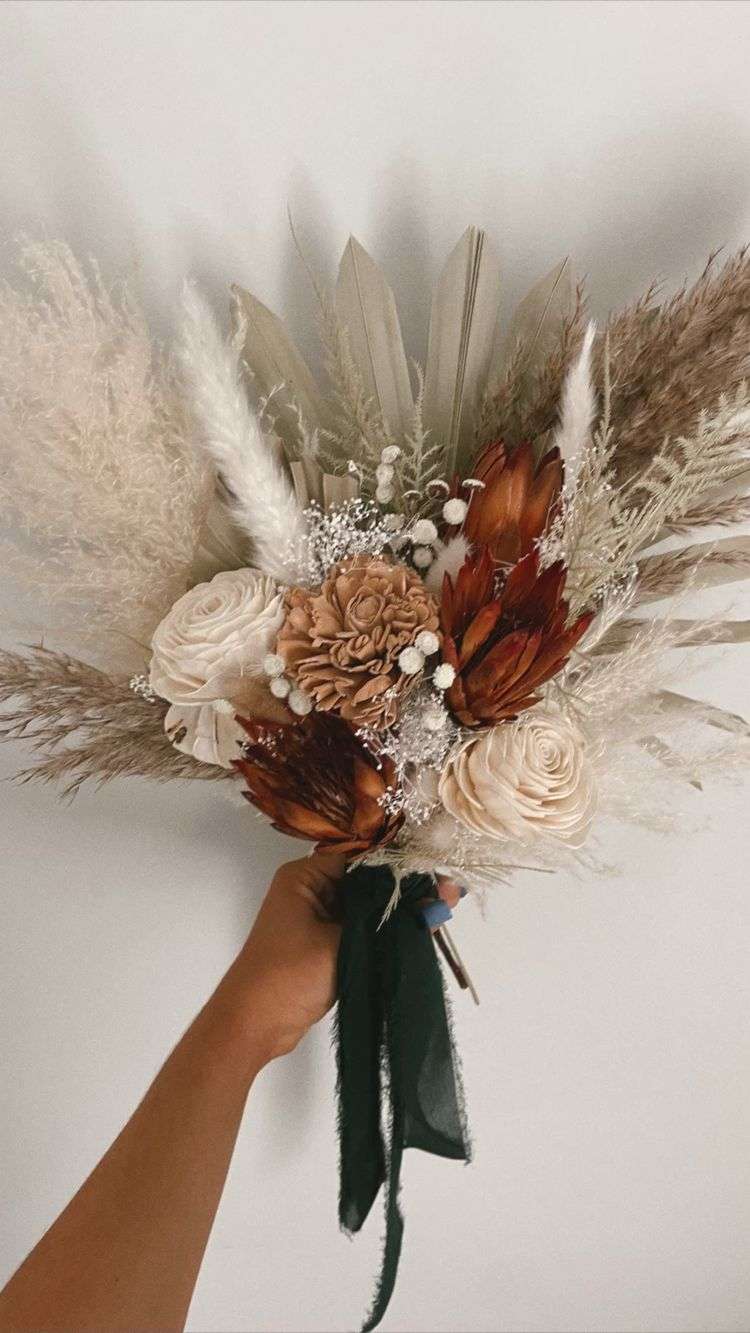 30 Lovely Fall Wedding Bouquets