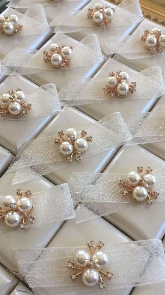 A Beautiful Pearl Wedding Theme