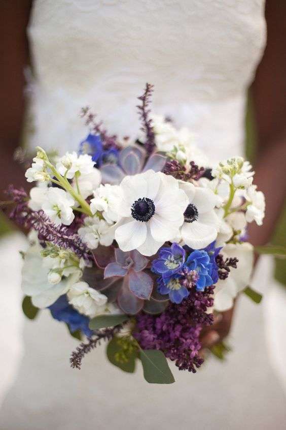 Your Wedding in Colors: Plum and Navy Blue