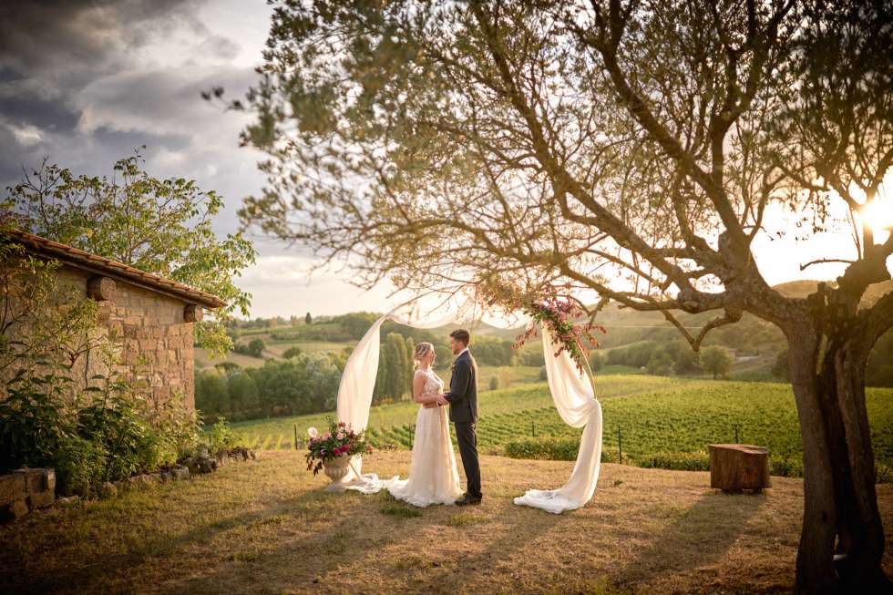 Why Tuscany is The Best Wedding Destination in Italy