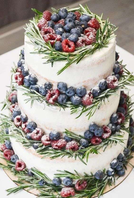 Berry Decorated Wedding Cakes for Winter