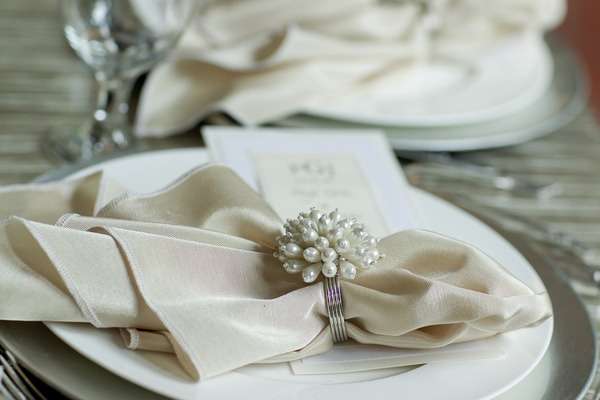 A Beautiful Pearl Wedding Theme