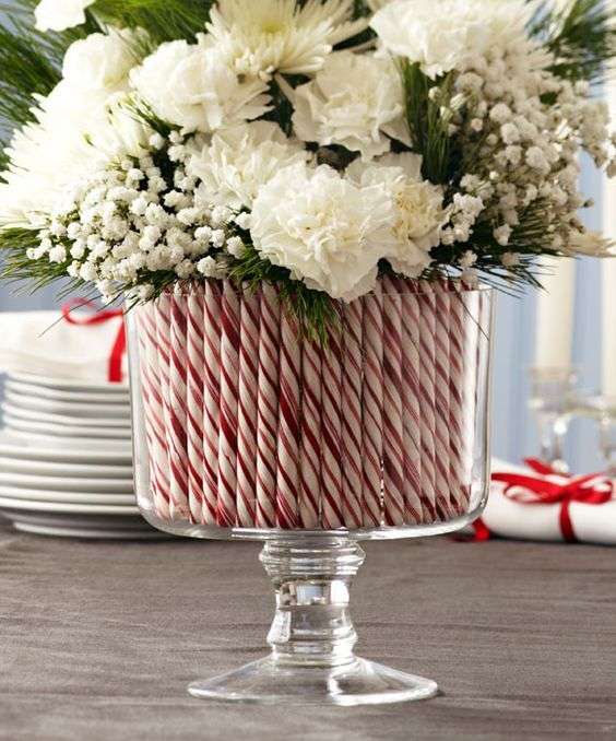 Christmas Wedding Centerpieces to Inspire You