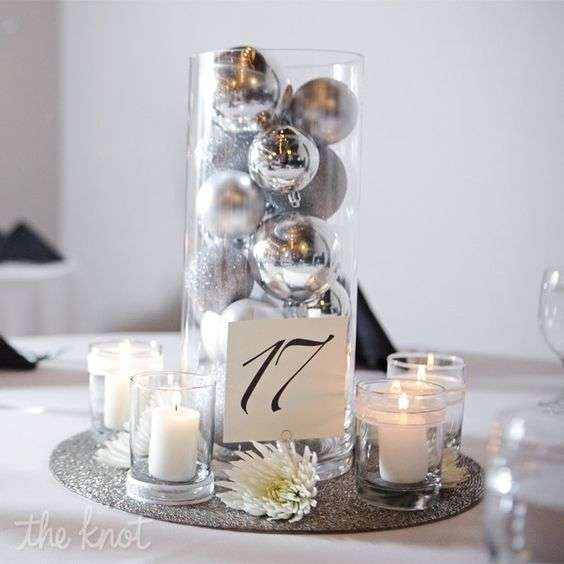 Christmas Wedding Centerpieces to Inspire You