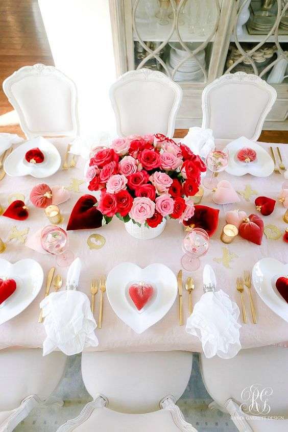 أفكار فريدة من نوعها لحفل زفاف رومانسي في عيد الحب