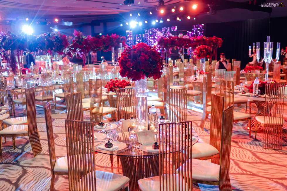 A Romantic Red Wedding in Dubai