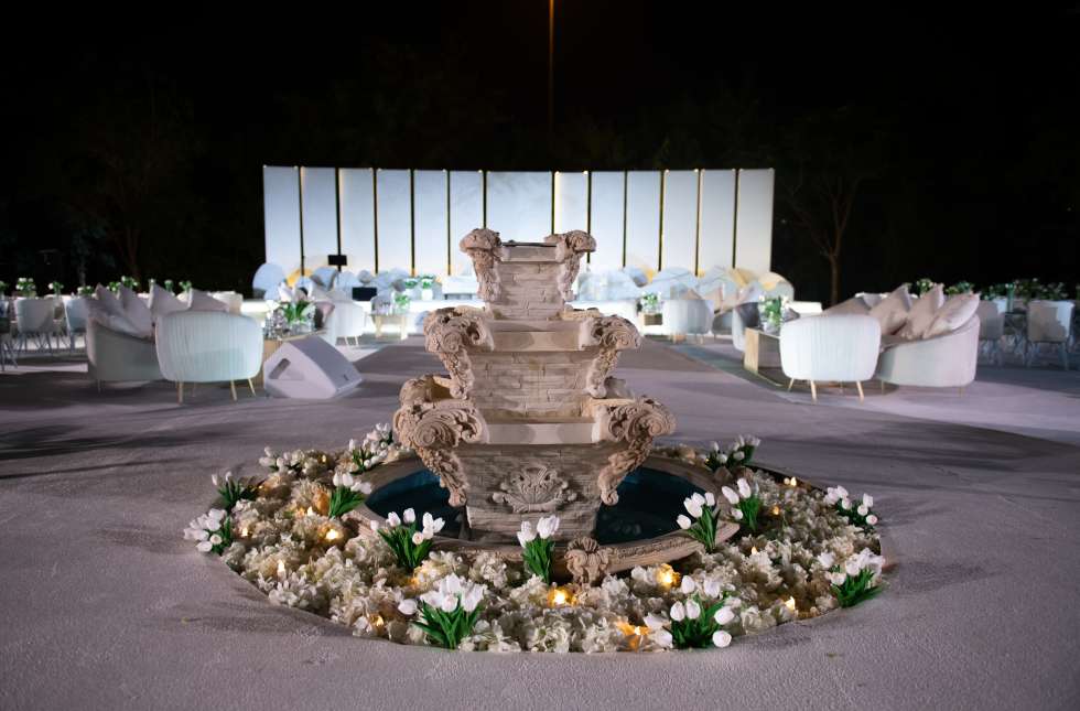 A Tulip Filled All-White Wedding in Qatar