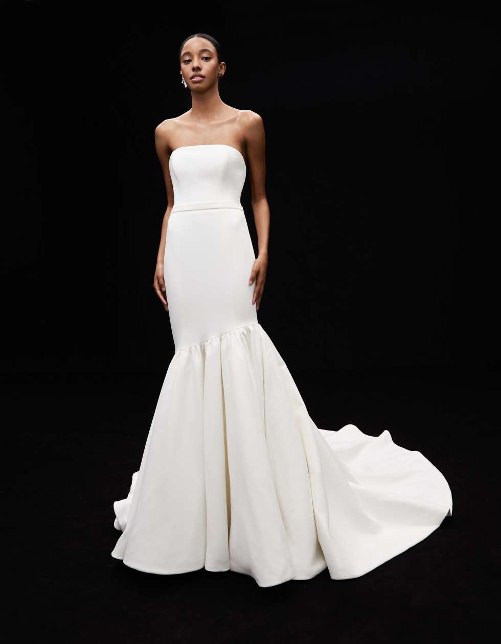 Alyne Wedding Dress Collection for Spring/Summer 2023 by Rita Vinieris