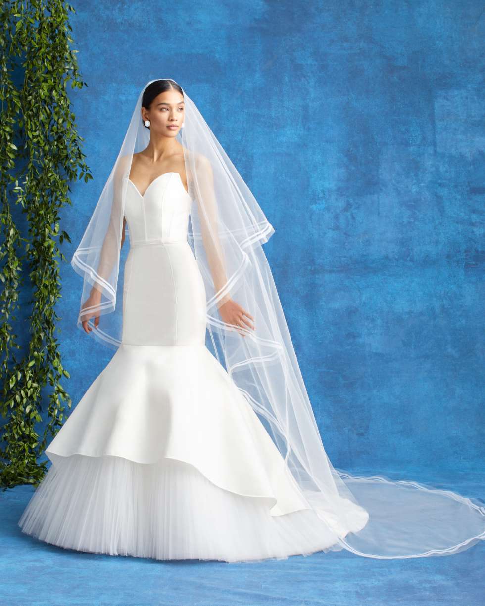 Carolina Herrera Fall 2022 Wedding Dress Collection