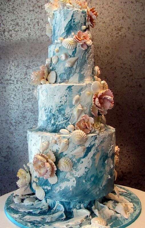 Beautiful Beach Wedding Cakes for Your Seaside Wedding