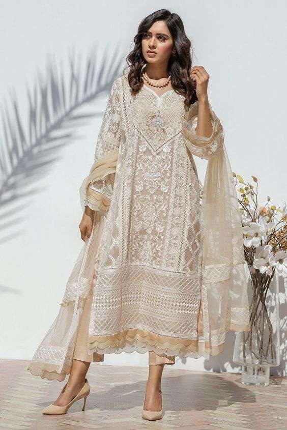 Glamorous Pakistani Fashion for Eid Al Adha