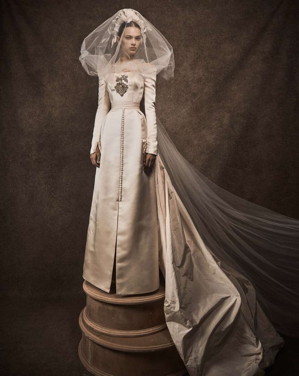 كريكور جابوتيان يطلق أحدث مجموعة لفساتين الزفاف