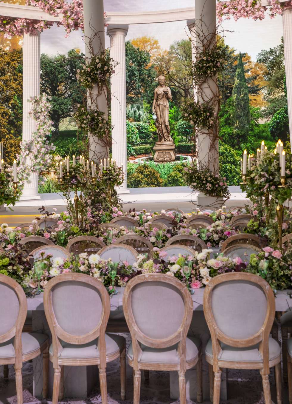 An Ancient Roman Garden Wedding in Amman