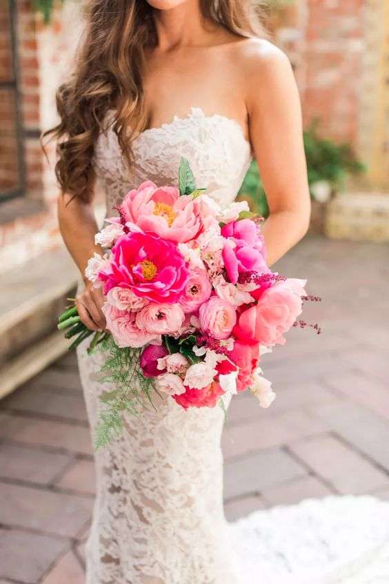 Romantic Pink Wedding Bouquets