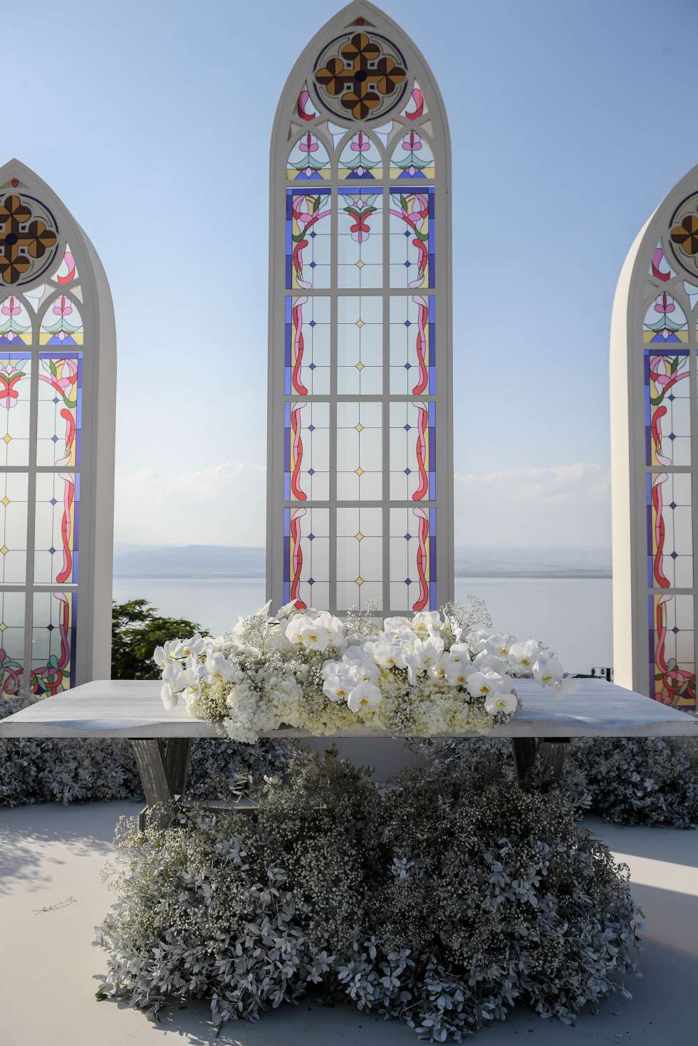 حفل زفاف صيفي خيالي أثيري في البحر الميت