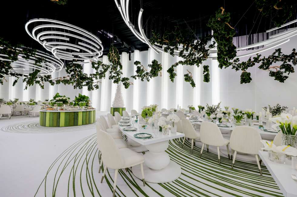حفل زفاف فريد باللونين الأخضر والأبيض في الكويت