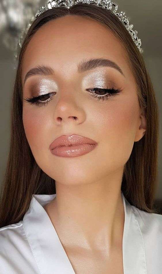 Metallic Makeup Looks for The New Year Bride