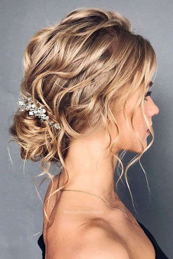 Short Beach Wedding Hairstyles