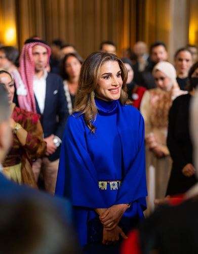 15 Stunning Looks Inspired By Queen Rania For Brides Who Wear Hijab