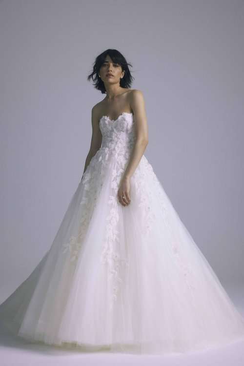 The 2024 Spring Wedding Dresses by Amsale Arabia Weddings