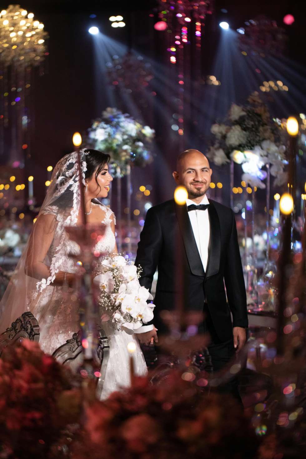 حفل زفاف من وحي الكريستال الكوني في أبو ظبي