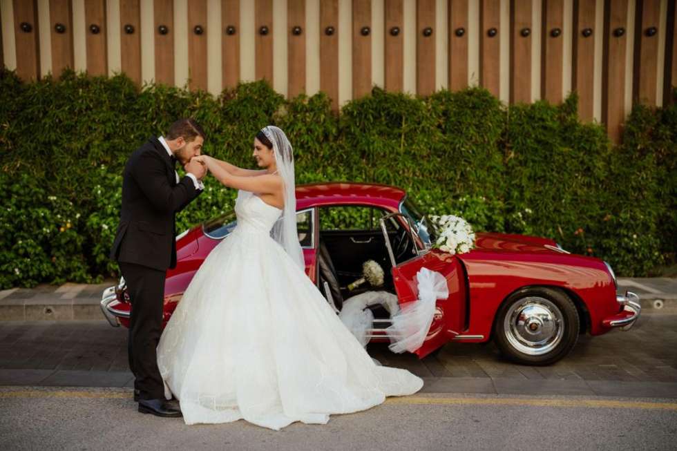 حفل زفاف ساحر بثيم الألوان المحايدة في عمّان