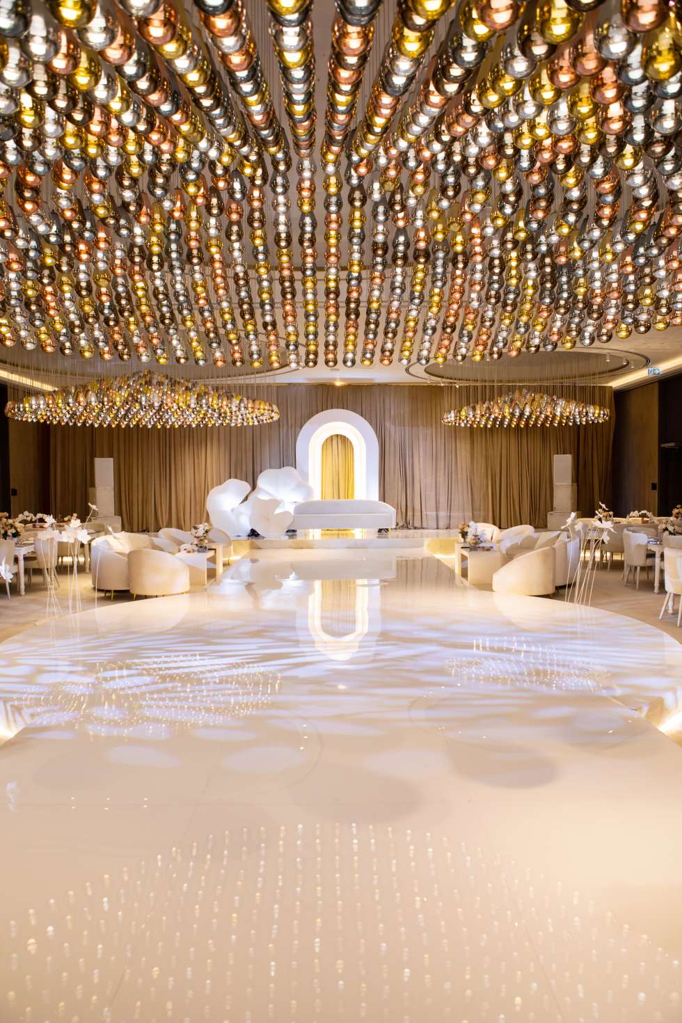 A Modern and Feminine Wedding in Doha