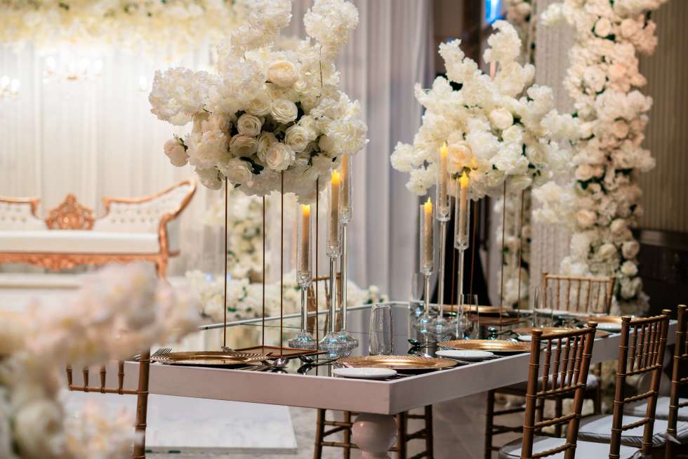  A White and Gold Fairytale Wedding in Dubai