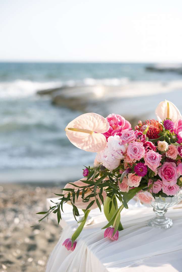 A Romantic Photoshoot for Elopement Weddings in Cyprus