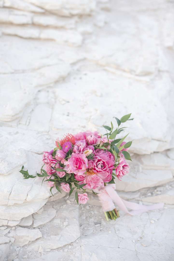 A Romantic Photoshoot for Elopement Weddings in Cyprus