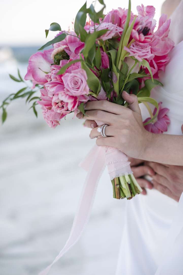 A Romantic Photoshoot for Elopement Weddings in Cyprus