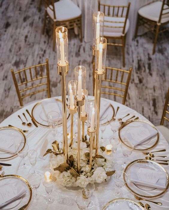 Your Wedding in Colors: Silver and Gold