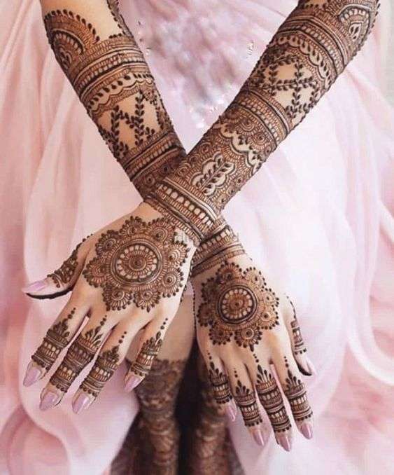 80+ Must-Try Arabic Mehndi Designs