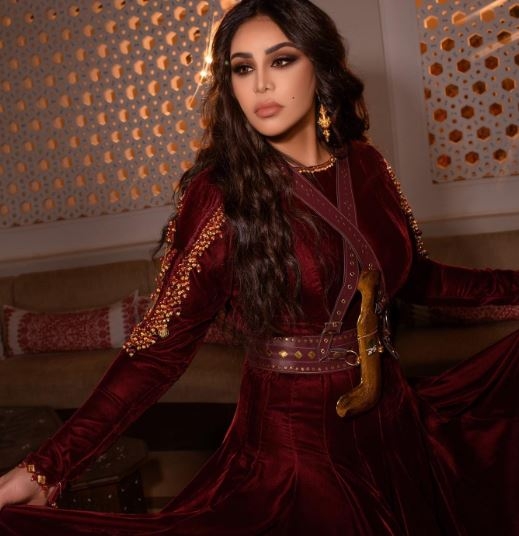 Get Your Ramadan Jalabiya Inspiration from Emirati Star Ahlam