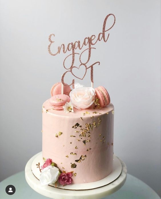 Beautiful Engagement Cakes You Will Love