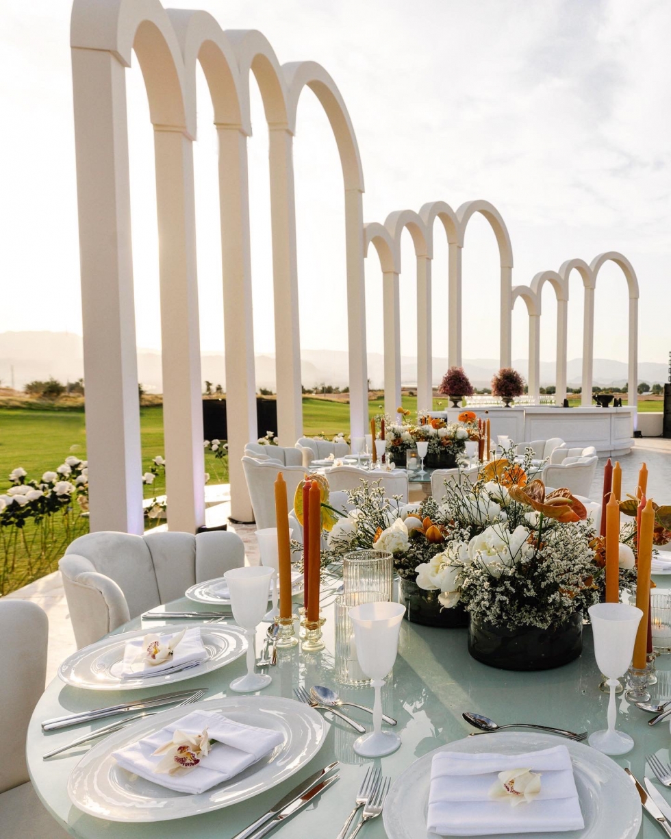 A Stunning White Oasis Wedding in Aqaba 